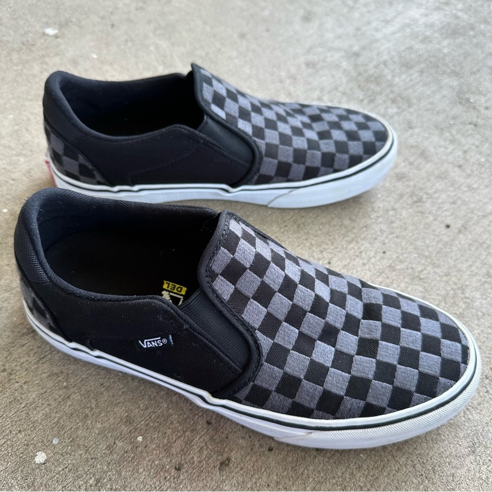 Checkered Black Classic Vans - 8.5 Mens Slip On Shoes